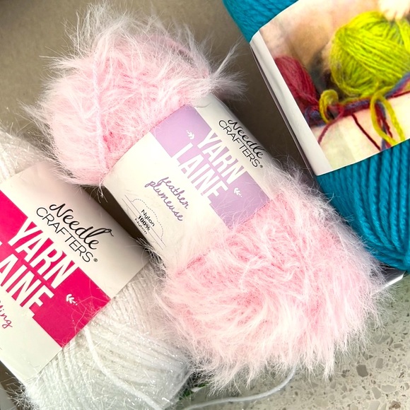 🆕 NEW 3 pcs Yarn Acrylic Polyester and Nylon - Picture 4 of 9